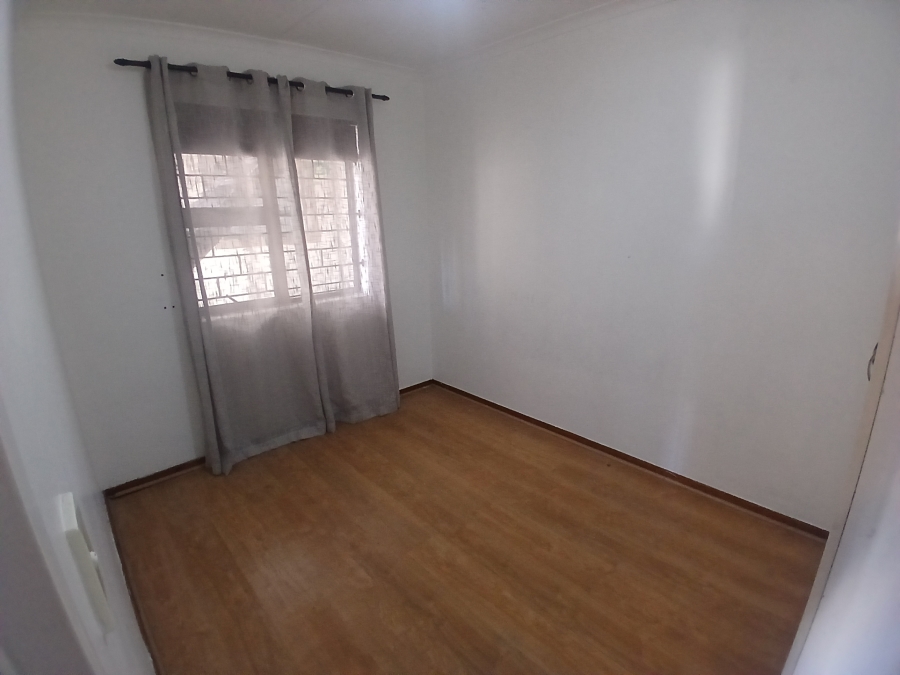 To Let 2 Bedroom Property for Rent in Strand South Western Cape